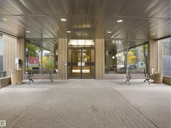 Edmonton, AB T5K1T6,#201 10160 115 ST NW NW