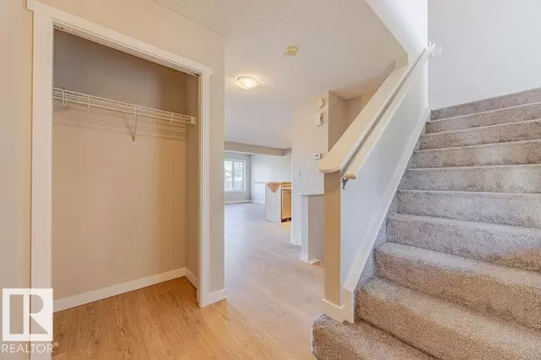 Sherwood Park, AB T8H2V3,39 Summerton ST