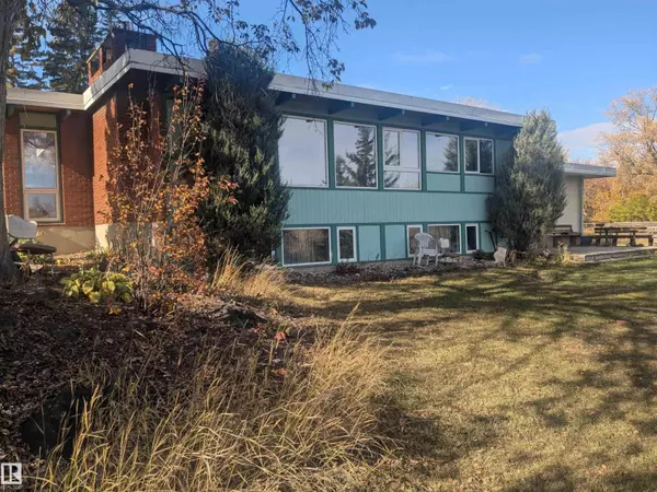 Edmonton, AB T6C3Y4,8311 96 ST NW