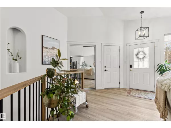 St. Albert, AB T8N6L8,82 Oakridge DR N