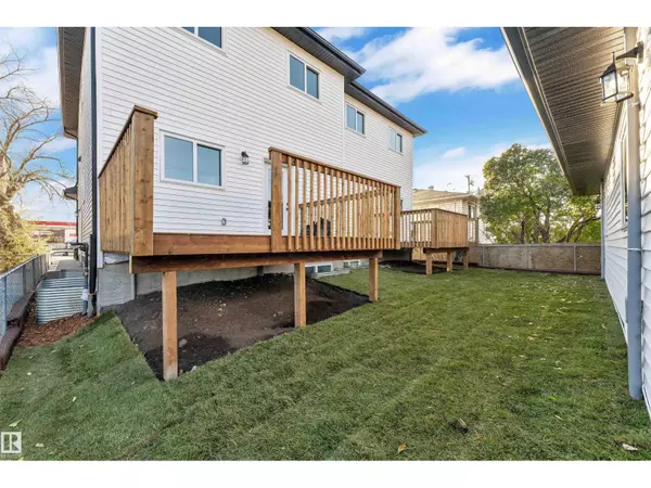 Edmonton, AB T6E0G5,9650 63 AVE NW