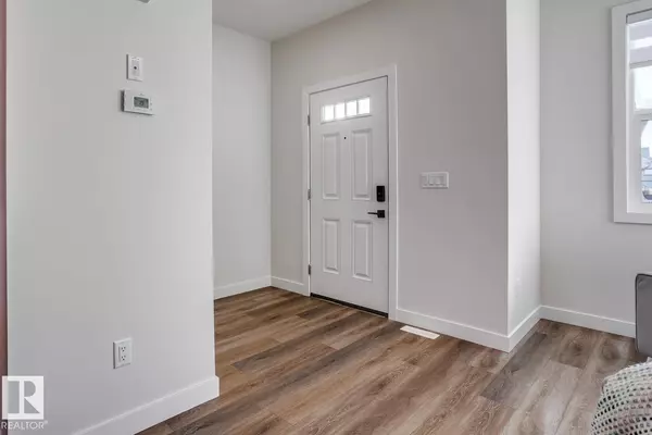 28 HUNTER PL, Spruce Grove, AB T7X3W3