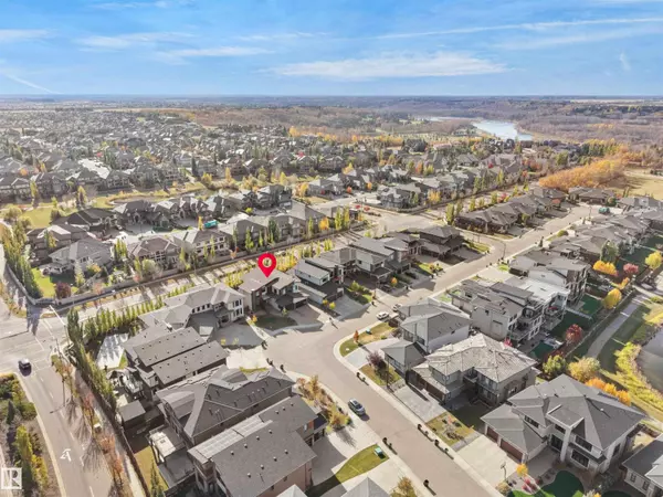 Edmonton, AB T6W3G8,913 WOOD PL NW