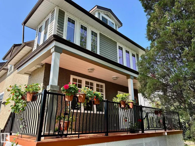 11910 76 ST NW, Edmonton, AB T5B2C7