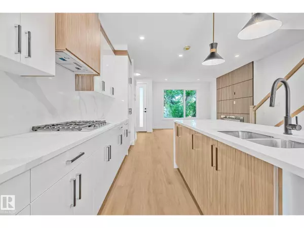 Edmonton, AB T5M0P9,11138 126 ST E NW