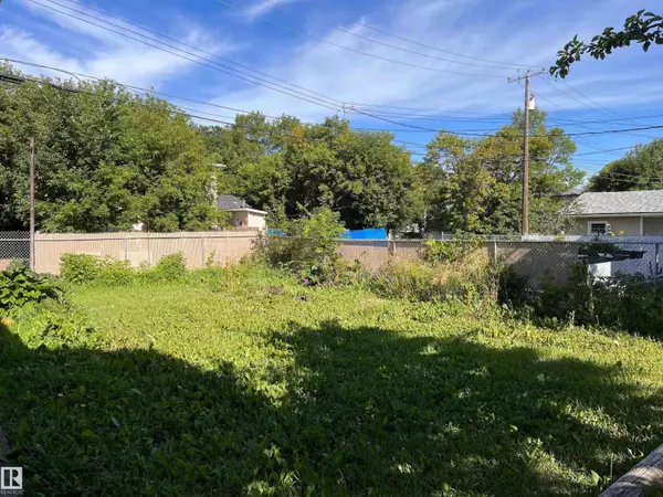 Edmonton, AB T5B2C7,11910 76 St NW