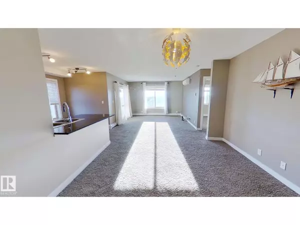 #402 11804 22 AV SW, Edmonton, AB T6W2A2