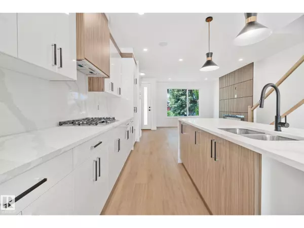 Edmonton, AB T5M0P9,11140 126 ST E NW