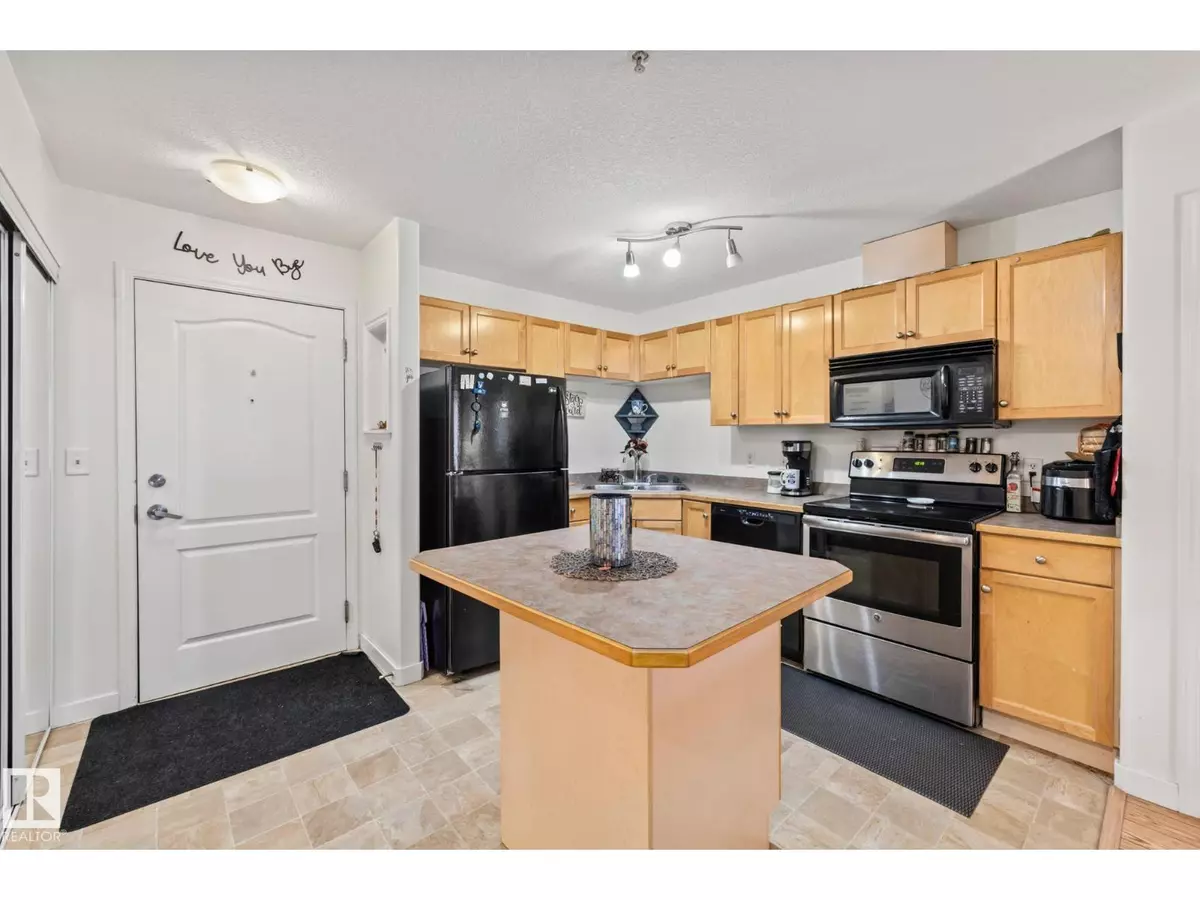 Edmonton, AB T5X6J4,#308 12550 140 AV NW