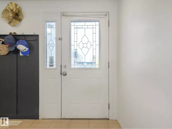 Edmonton, AB T6T0A8,3239 21 ST NW