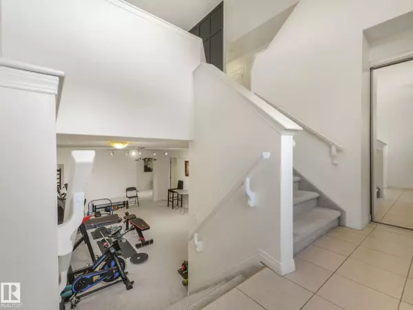 Edmonton, AB T6T0A8,3239 21 ST NW