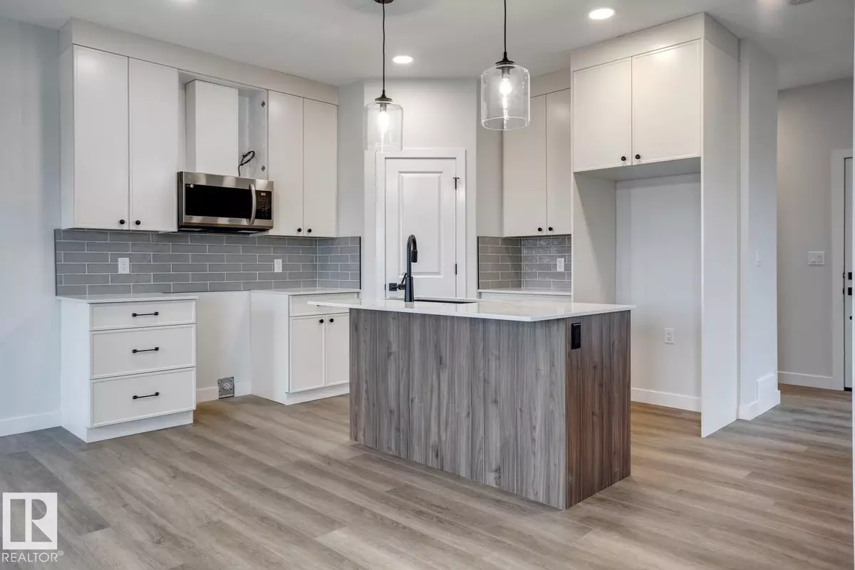 Spruce Grove, AB T7X4E3,165 CALEDON CR