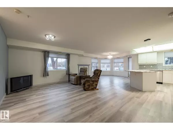 Edmonton, AB T5T6H9,#106 6703 172 ST NW