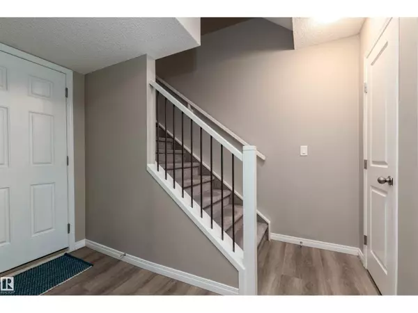 Edmonton, AB T6X2V7,#105 2072 WONNACOTT WY SW