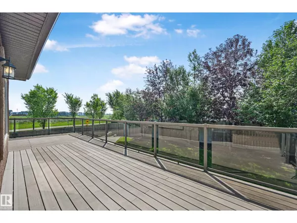 Edmonton, AB T6W0V5,1213 ADAMSON DR SW