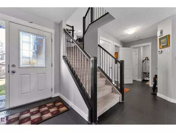 Edmonton, AB T6X0W5,1720 59 ST SW