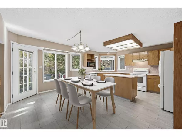 St. Albert, AB T8N5N9,13 ALPHONSE CO