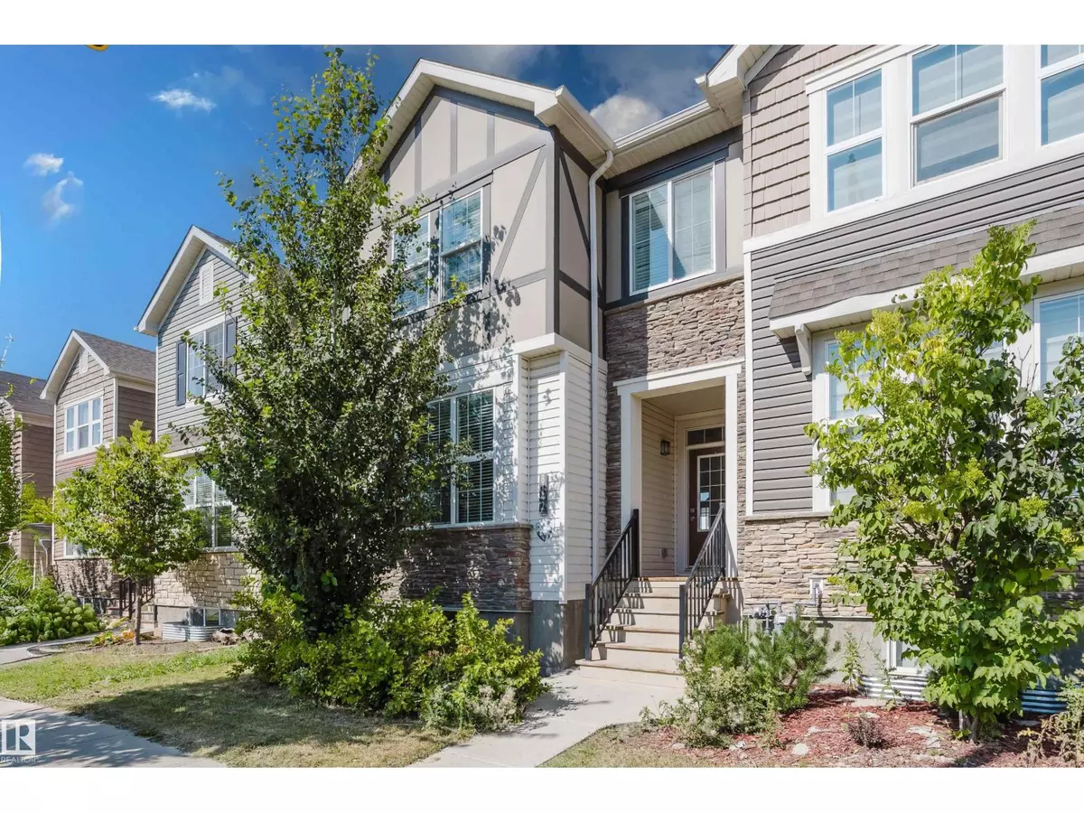 Edmonton, AB T6W3R2,8142 CHAPPELLE WY SW