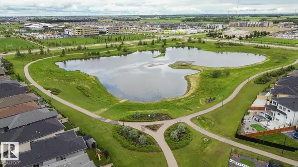 Edmonton, AB T6T2L2,2116 20 AV NW