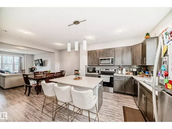 2609 MAPLE WY NW, Edmonton, AB T6T2K1