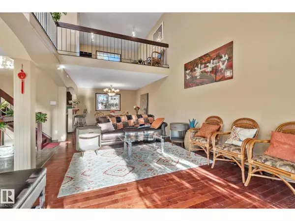 Edmonton, AB T5X3R7,12218 143 AV NW