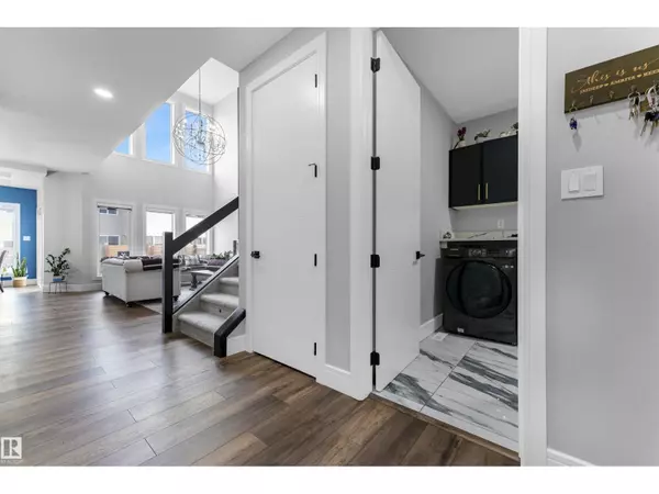 Edmonton, AB T6X2L7,431 42 ST SW