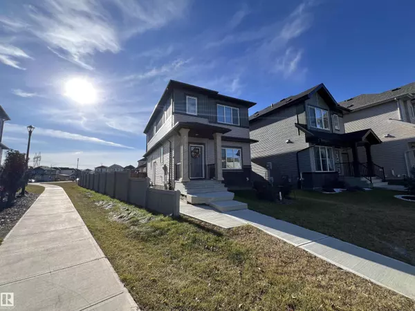 5760 CAUTLEY CR SW, Edmonton, AB T6W4X8
