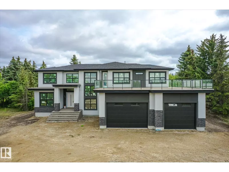 18445 122 AV NW, Edmonton, AB T5V1R4