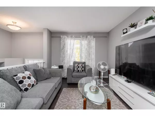 Edmonton, AB T6X1R8,#6 4050 SAVARYN DR SW