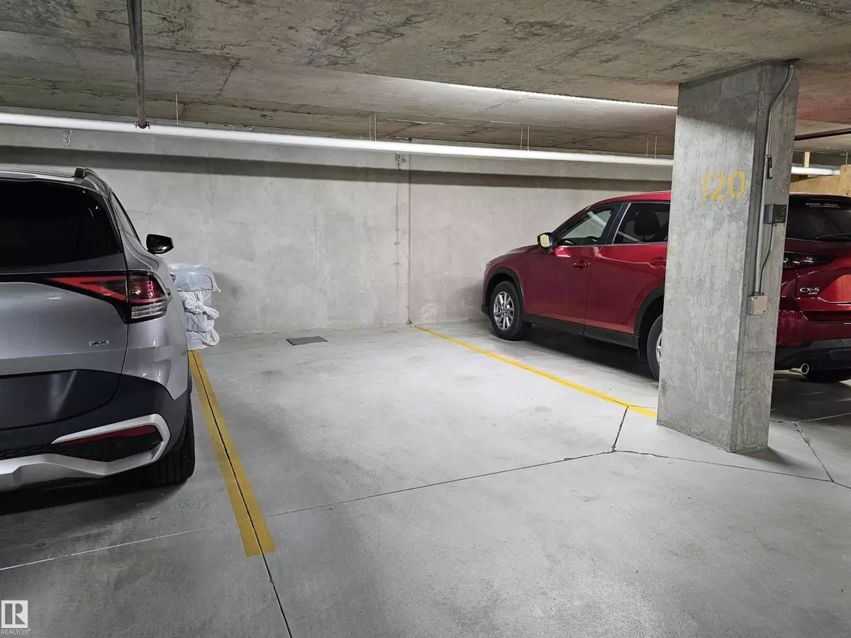 Edmonton, AB T5T7E6,7508 Getty Gate NW