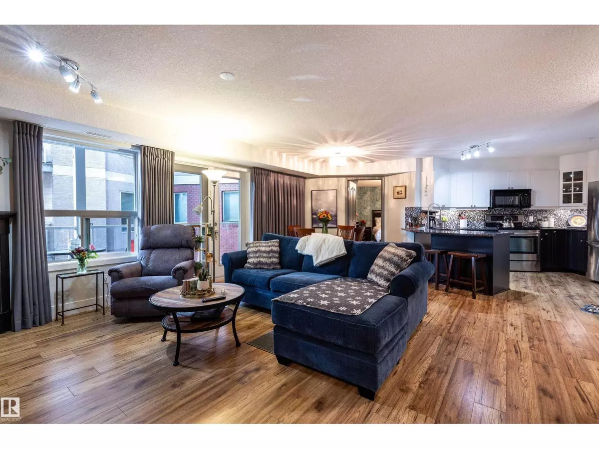 Edmonton, AB T5H4M6,#237 9008 99 AV NW