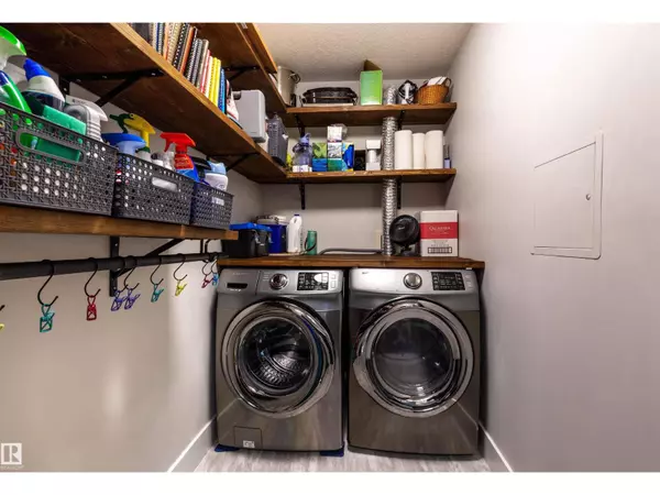 Edmonton, AB T5H4M6,#237 9008 99 AV NW