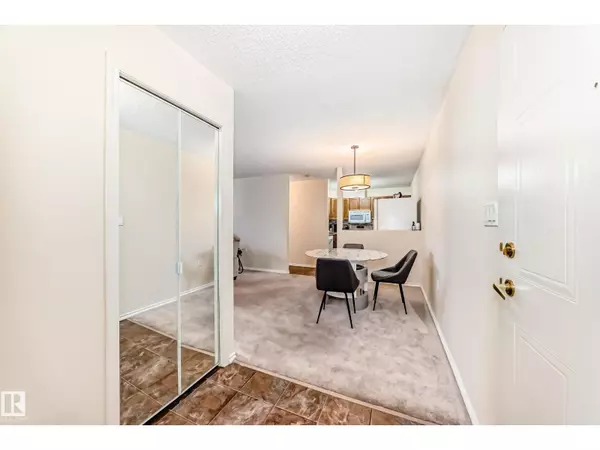 Edmonton, AB T5X5W7,#117 15503 106 ST NW