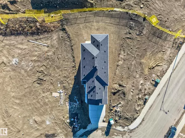 Edmonton, AB T6W5K6,3285 CHERNOWSKI WY SW SW