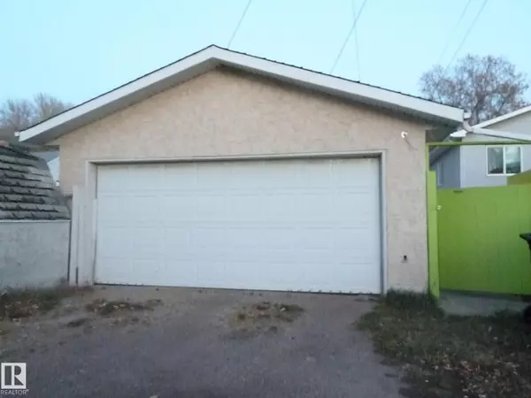 Edmonton, AB T5G1V5,11920 96 ST NW