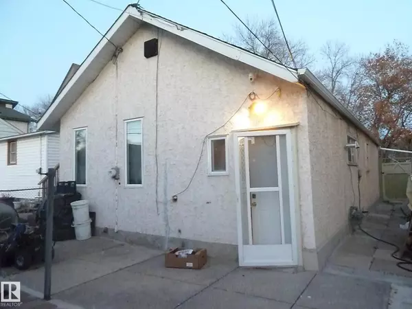 Edmonton, AB T5G1V5,11920 96 ST NW