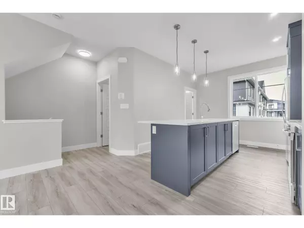 Edmonton, AB T6X3B7,#9 6905 25 AV SW