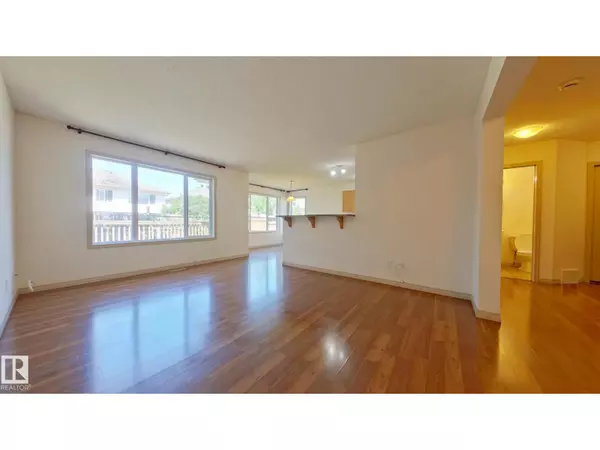 Edmonton, AB T6W0C1,11712 13 AV SW