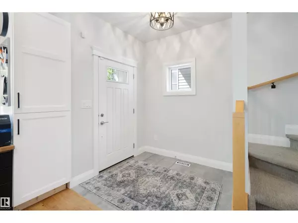 Edmonton, AB T6C0W4,8534 81 AV NW