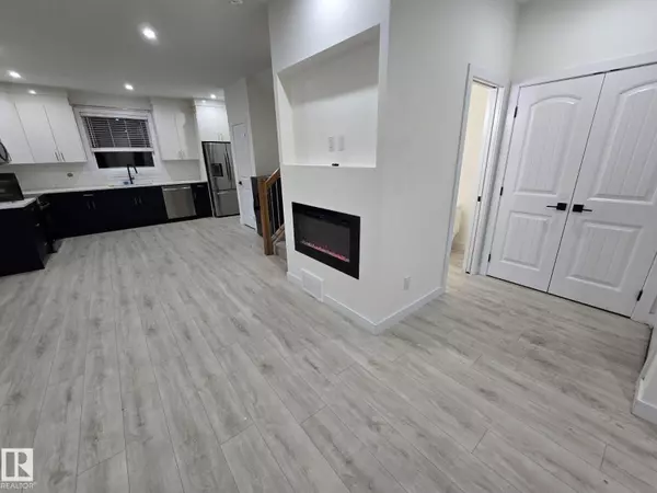 Edmonton, AB T5P4R3,15415 105 AV NW