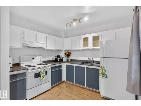 Sherwood Park, AB T8A3Y3,222 WOODBRIDGE WY