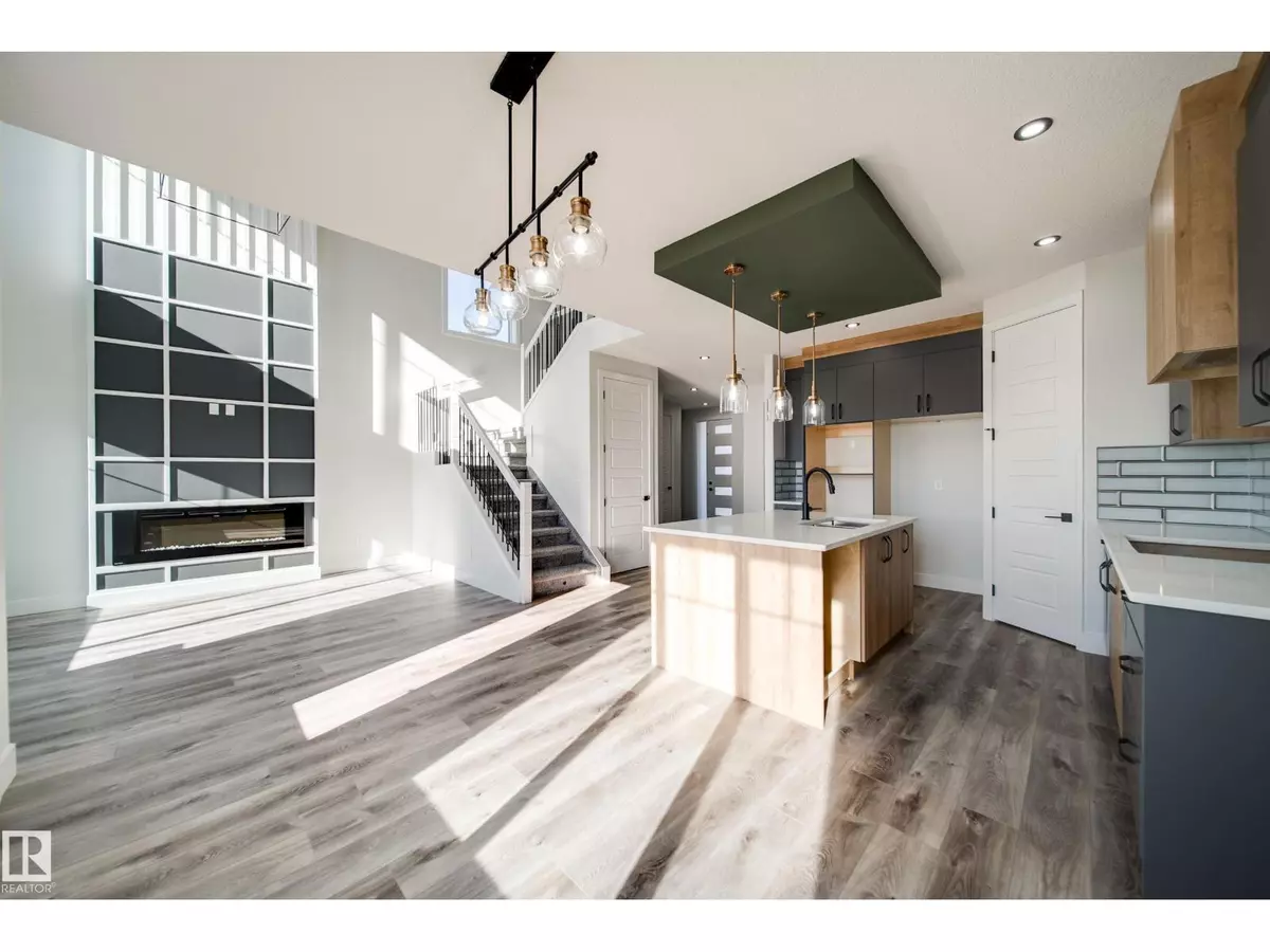 Edmonton, AB T5Z0G6,8515 183 AV NW NW