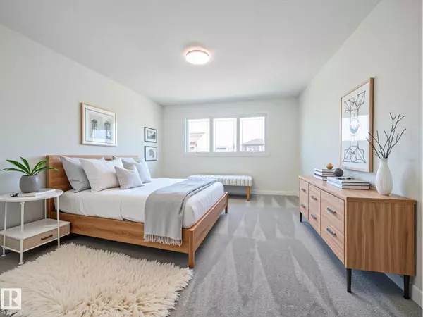 Edmonton, AB T6M2C4,20715 24 AV NW