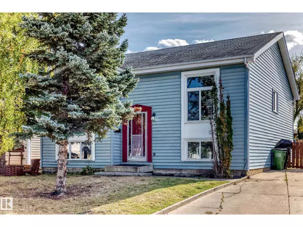 325 Warwick RD NW, Edmonton, AB T5X4R1
