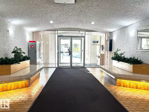 Edmonton, AB T5H3Y6,#402 9028 JASPER AV NW