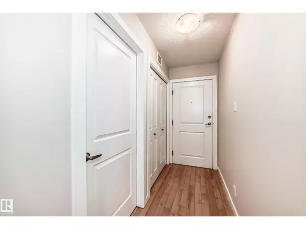 Edmonton, AB T5Z0N1,#101 9519 160 AV NW