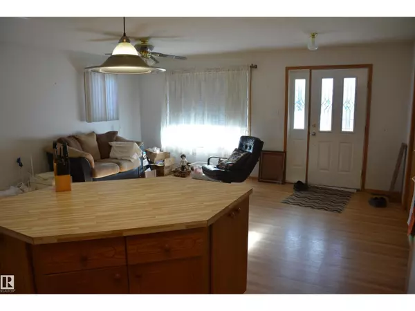 Barrhead, AB T7N1A3,4516 56 AV