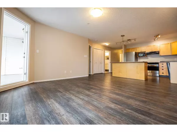 Edmonton, AB T5K2Y8,#406 10311 111 ST NW