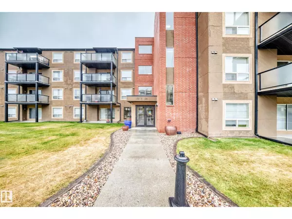 Edmonton, AB T6Y1Y5,#102 13907 136 ST NW NW