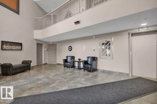 Edmonton, AB T6H5G9,#213 5520 RIVERBEND RD NW